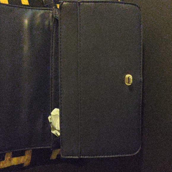 BADGLEY MISCHKA VEGAN LEATHER SHOULDER BAG...[N.W.T.] - Picture 5 of 16